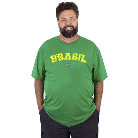 Camiseta Plus Size Brasil - Clássico.