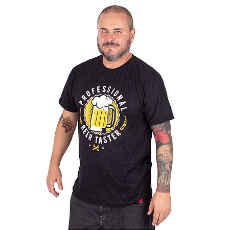 Camiseta Plus Size Cerveja Profissional Preta Jaguar.