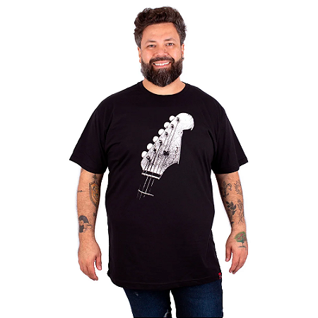 Camiseta Plus Size Guitarra Chaves Preta.