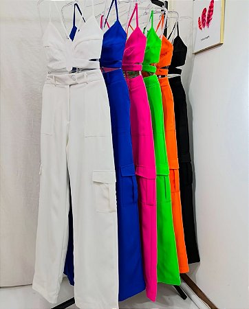 Conjunto Cropped e Calça Cargo Cores