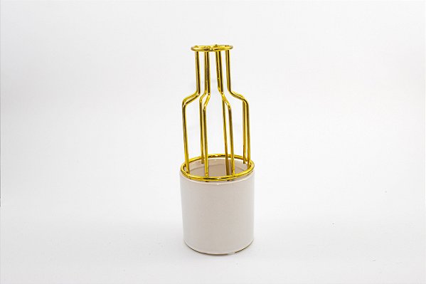 Vaso Aramado Geométrico Branco e Dourado Cerâmica e Metal 21 cm