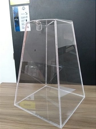 Urna Pirâmide 25x30cm