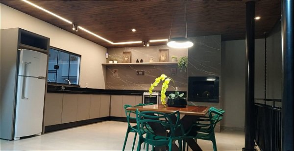 REVID Madeira Arezzo Tabacco 250 mm X 10 mm 6mts Plasbil