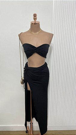Conjunto Preto com Fenda Lateral