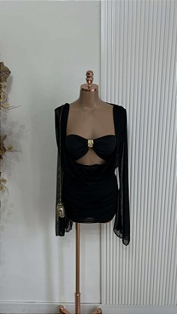 Conjunto Preto com Tule e Detalhe Dourado