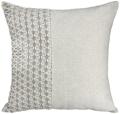 ALMOFADA RUSTICA CRU 52X52 COM APLIQUE CROCHE RENDA MOD 8