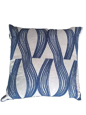 ALMOFADA LINHO CRU 52X52 COM BORDADO KILIM AZUL