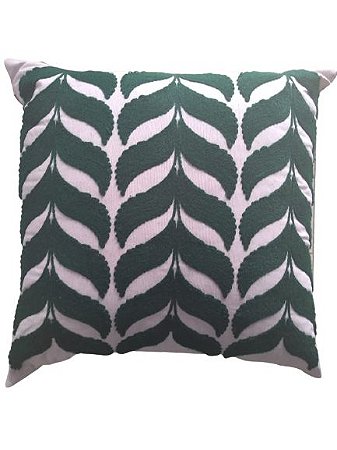 almofada em linho cru com bordado kilim verde
