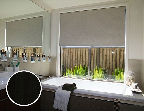 Cortina Rolô Blackout cor Preto Liso