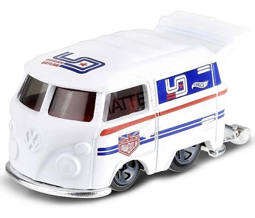 Kool Kombi Volkswagen Magnus Urban Outlaw 1