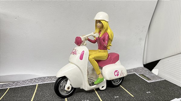 Barbie com moto - Raridade