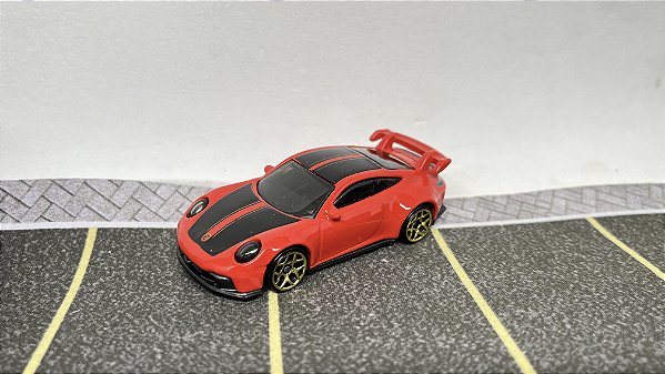 Porsche 911 GT3 vermelho