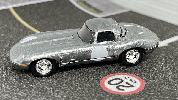 Jaguar Lightweight- Pneu de borracha - PACK 4 Car Culture