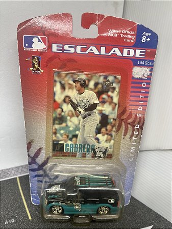Cadillac Escalade - MLB