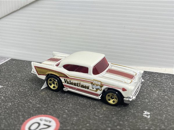 Holiday Racers – ’57 Chevy