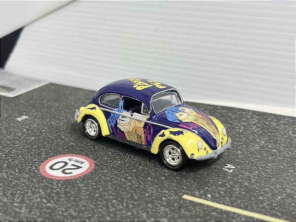 Volkswagen Beetle - Candy Pez