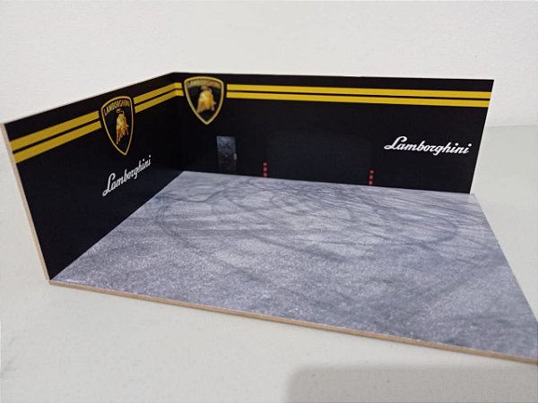 Diorama Lamborghini - 1/43 - MDF
