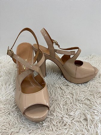 sandália vizzano verniz bege