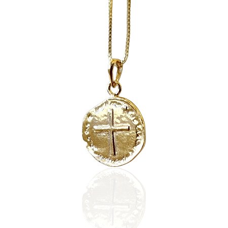 Colar da Medalha das Duas Cruzes na corrente veneziana de 0,45cm banhado a ouro18k