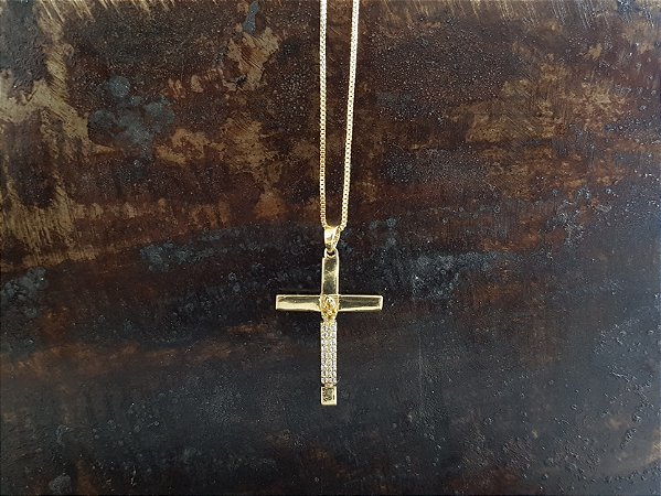 Colar Crucifixo Vela zircônia branca e amarela folheado a ouro 18k