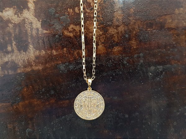 Colar de São Bento Cartier Banhado a ouro 18k