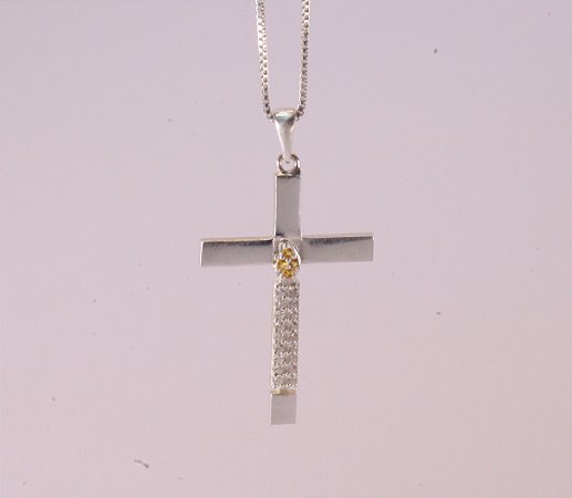 Colar Crucifixo Vela zircônia branca e amarela em Prata 925