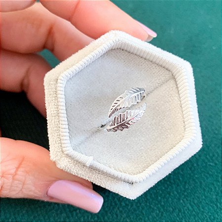 Anel folhas regulável banhado a prata