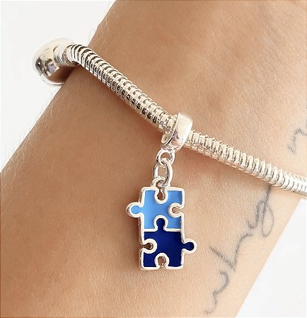 Berloque símbolo autismo banhado a prata