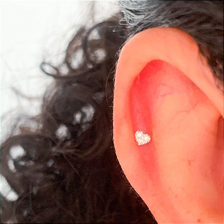 Piercing haste reto mini coração em prata 925