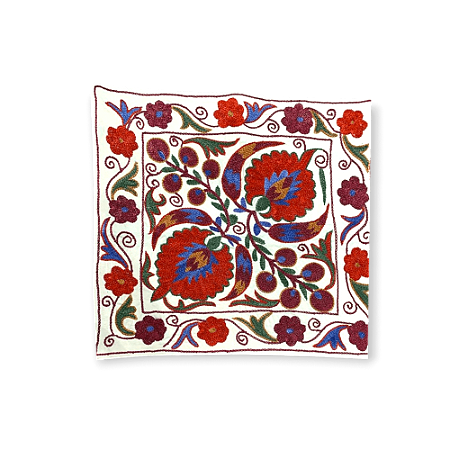 Capa para Almofada Bordada à Mão Suzani - Cravos e Flores