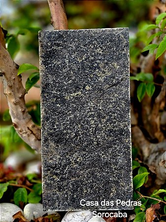 Pedra Black Jade 11,5 x 23 cm - R$ 175,00 m²