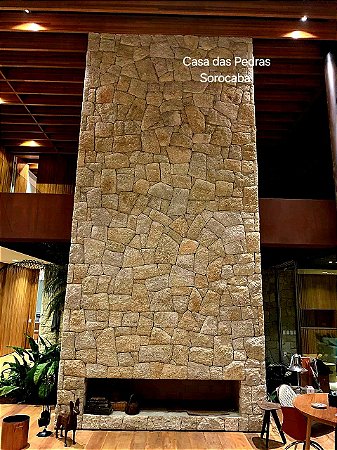 Pedra Moledo Serrada Amarela / Champanhe - R$ 399,00 m²