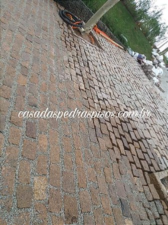 Paralelepípedo de Granito Rosado - R$ 6,50 Peça