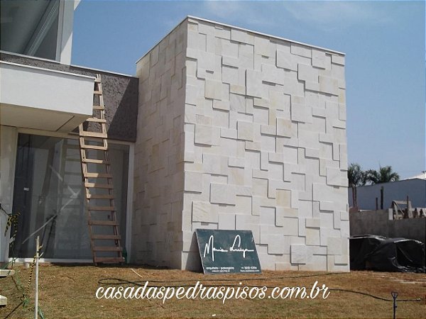 Pedra São Tomé Branca 37x37 e 18x37 3D - R$200,00 m²