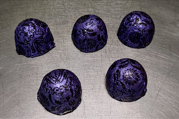 1 Bombom Truffado Recheio Avela Embrulhado -Unidade