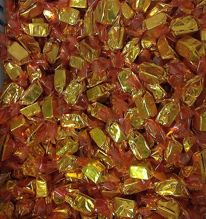 Saquinho de Bombons Branco Embrulhados- 209 g