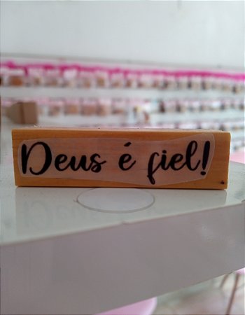 Carimbo - Deus é fiel!