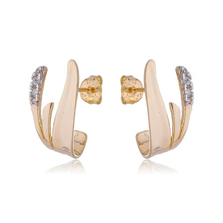 BRINCO TRÊS PÉTALAS CRAVEJADO COM ZIRCÔNIA FOLHEADO OURO 18K