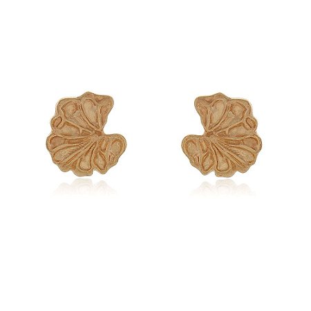 BRINCO ORGÂNICO FOLHA FOLHEADO A OURO 18K