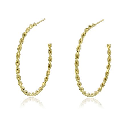 Argola torcida folheada a ouro 18k