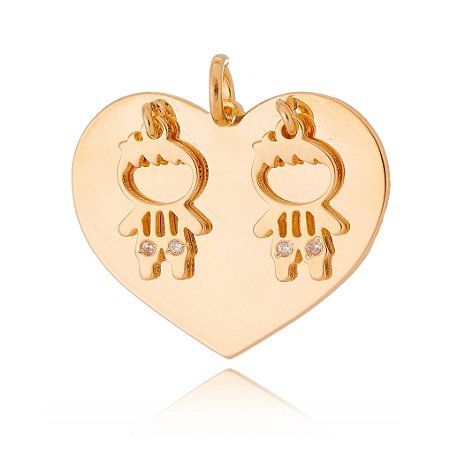 PINGENTE FOLHEADO A OURO 18K CORAÇÃO COM DOIS MENINOS PENDURADOS COM ZIRCONIA