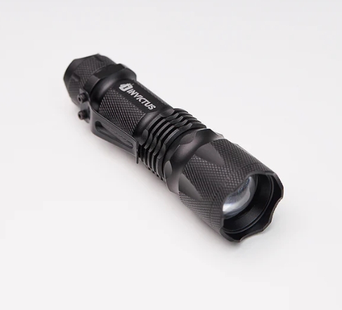 LANTERNA INVICTUS BOLT