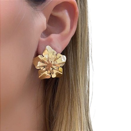 Brinco Folheado 18k Flor Lisa