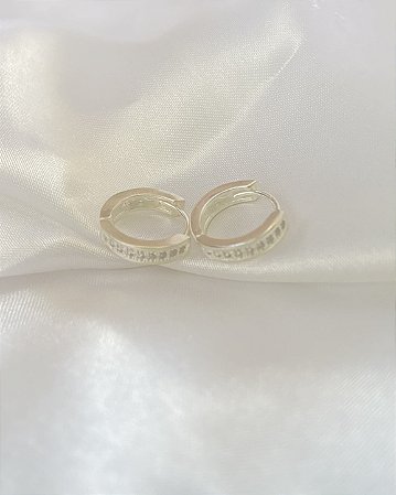 Piercing Conch Cravejado de Prata 925