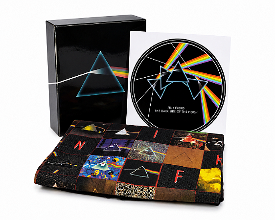 KIT EXCLUSIVO PINK FLOYD - CAMISETA + BANDEIRA + ADESIVO