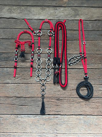 Traia de Frente - Preto / Vermelho