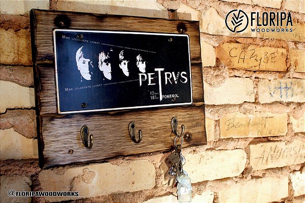 Porta Chaves de Madeira Rústico Beatles!