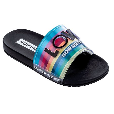 Chinelo Infantil Menina da  Banda Now United POP Collection