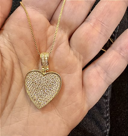 COLAR COM CORAÇÃO EM ZIRCÔNIAS FOLHEADO A OURO 18K