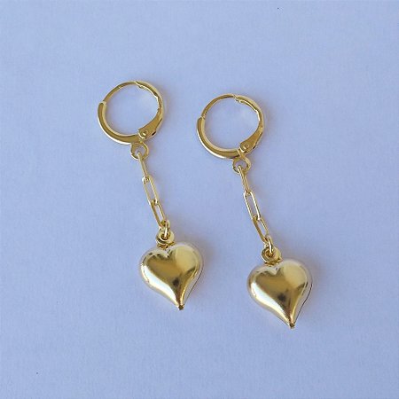 Brinco com corrente cartier + coração folheado a ouro 18k